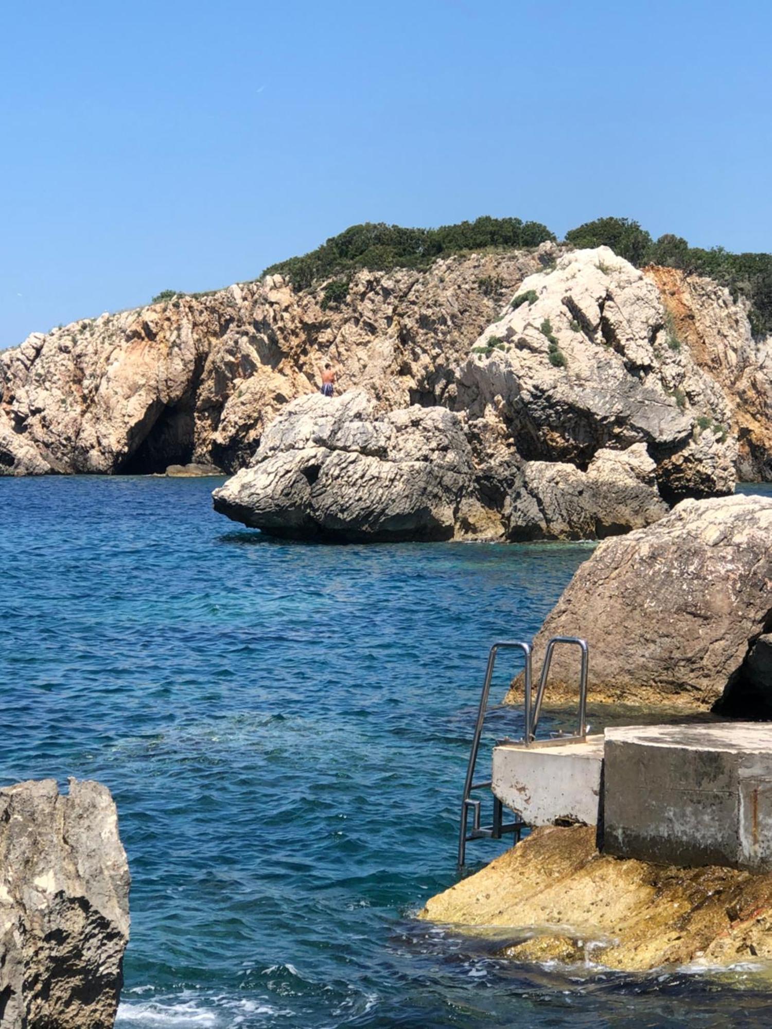 Appartamento Continuum Ulcinj Esterno foto